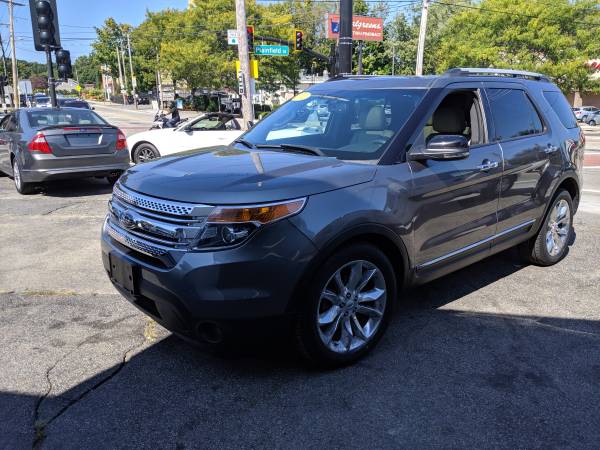 2012 Ford explorer XLT 3rd loaded for sale in Cranston, RI – photo 2