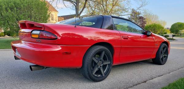 2001 Chevy Camaro SS 69k Miles 6 Speed Manual transmission - cars & for sale in Barrington, IL – photo 2