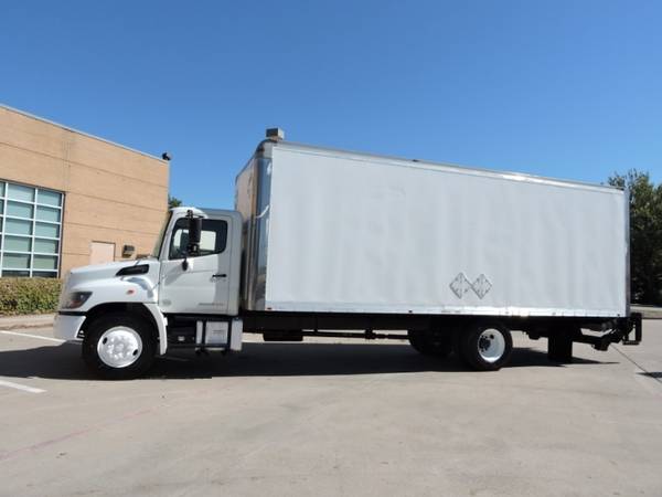 2015 HINO 268 26 FOOT BOX TRUCK W/LIFTGATE with for sale in Grand Prairie, TX – photo 4
