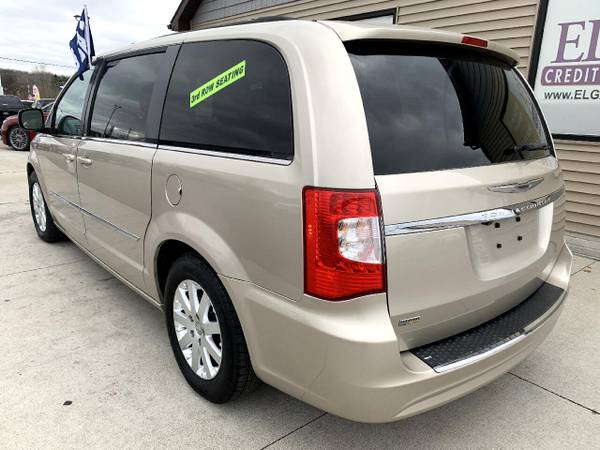 2013 Chrysler Town & Country 4dr Wgn Touring - cars & trucks - by... for sale in Chesaning, MI – photo 5