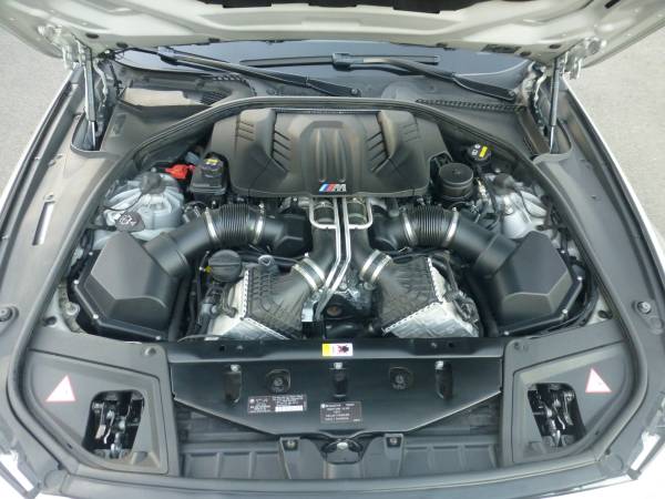 2015 BMW M5 - 30 JAHRE EDITION - ONLY 7,700 MILES - 1 OF 30 IN THE... for sale in Millbury, MA – photo 22