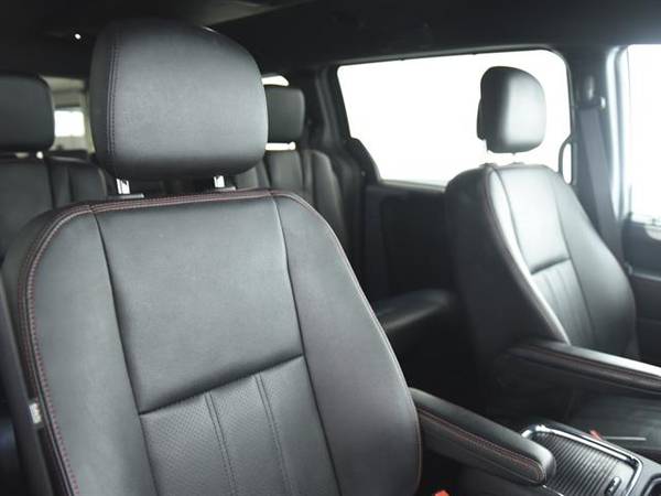 2018 Dodge Grand Caravan Passenger GT Minivan 4D mini-van Black - for sale in Atlanta, TN – photo 5