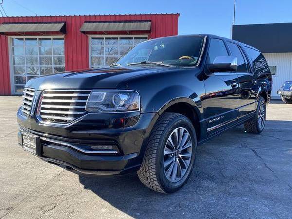 2017 Lincoln Navigator L Select Sport Utility 4D Family Owned!... for sale in Fremont, NE – photo 4