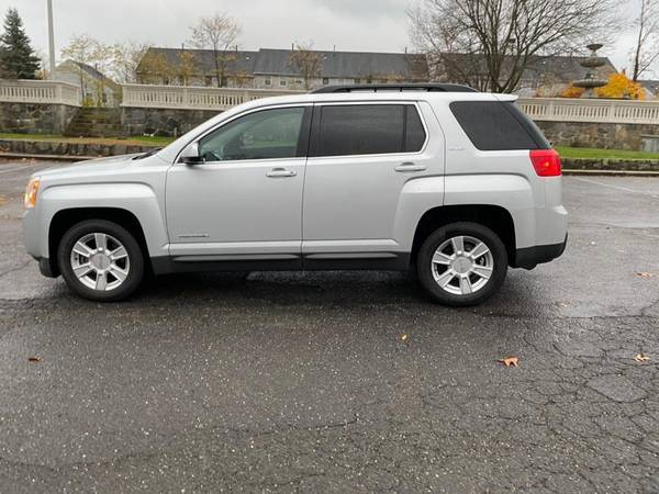 2013 GMC Terrain AWD 4dr SLE w/SLE-2 -EASY FINANCING AVAILABLE -... for sale in Bridgeport, NY – photo 12