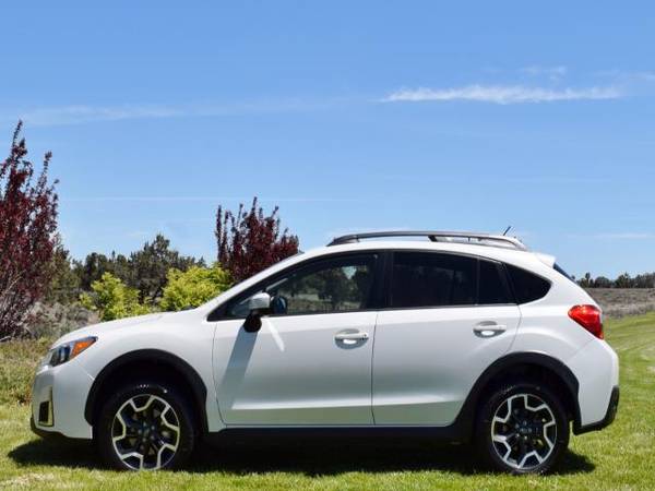 2016 Subaru Crosstrek 2.0i PREMIUM **LOW MILES** - cars & trucks -... for sale in Redmond, OR – photo 6