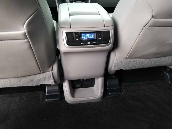 2017 Toyota Highlander LIMITED Platinum, Third Row Seat, Like NEW! -... for sale in Jacksonville, FL – photo 17