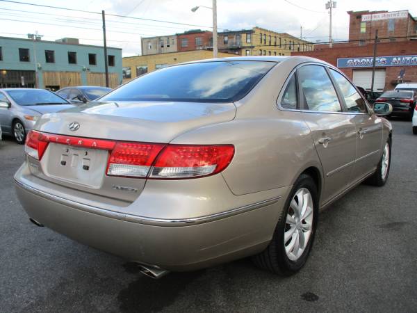 2006 Hyundai Azera Limited Sunroof/Leather & Clean Title - cars for sale in Roanoke, VA – photo 6