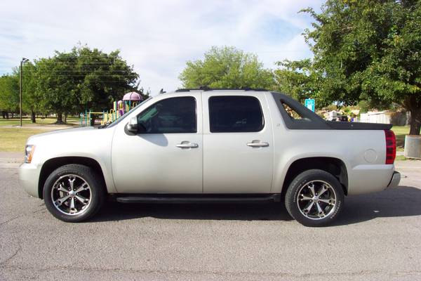 2009 CHEVY AVALANCHE LT - cars & trucks - by dealer - vehicle... for sale in Las Cruces, NM – photo 8