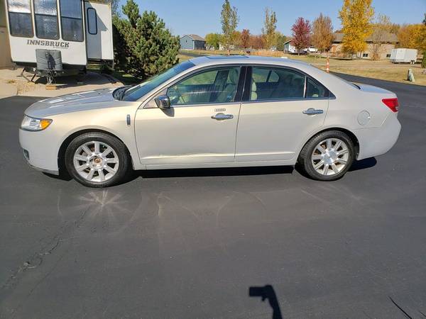 2010 Lincoln MKZ AWD - cars & trucks - by owner - vehicle automotive... for sale in Sioux Falls, SD – photo 2