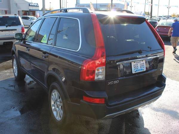 2008 Volvo XC90 w/Sunrfoof/3rd Row Non Smoker Owned* - cars & trucks... for sale in Louisville, KY – photo 19