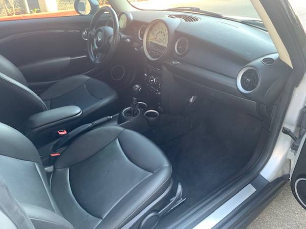 2013 Mini Cooper Hatch 90,200 miles - WE FINANCE ZERO DOWN!!!oac -... for sale in North Hollywood, CA – photo 9