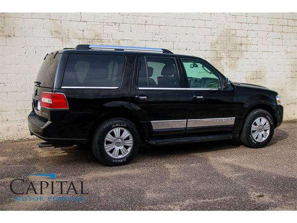 AMAZING Value! 2008 Lincoln Navigator V8 4x4 w/3rd Row For Only $11k! for sale in Eau Claire, WI – photo 4