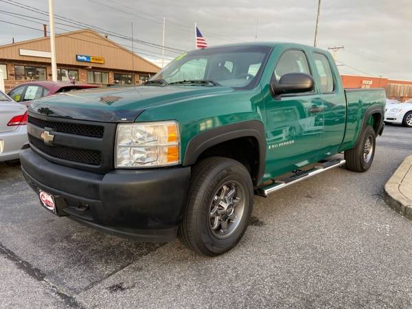 2008 Chevrolet Silverado 1500 Work Truck 4WD 4dr Extended Cab 6.5... for sale in Hyannis, MA – photo 3