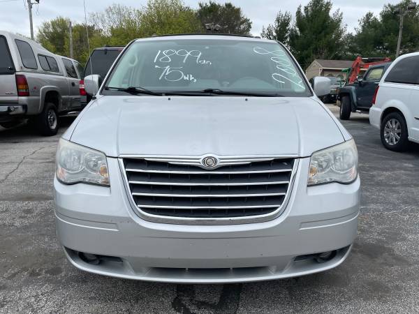 2008 Chrysler Town and Country Touring 1899 Down for sale in Greenwood, IN – photo 4