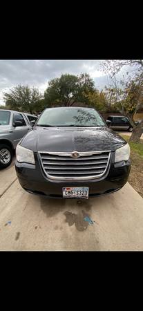 2008 Chrysler town & country - cars & trucks - by owner - vehicle... for sale in Round Rock, TX – photo 2