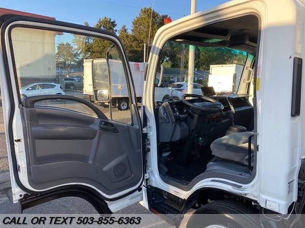 2013 ISUZU NPR HD GAS Reefer/Refrigerated, Cooler, Clean title! for sale in Portland, OR – photo 13