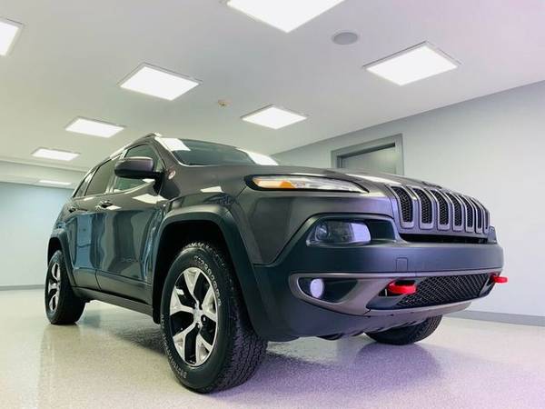 2016 Jeep Cherokee 4WD 4dr Trailhawk *GUARANTEED CREDIT APPROVAL*... for sale in Streamwood, IL – photo 12