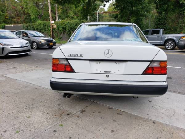 1992 Mercedes 300E - cars & trucks - by owner - vehicle automotive... for sale in Bronx, NY – photo 4