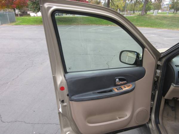 2005 Saturn Mini Van only 102,941 miles Great Car Fax Only One Owner... for sale in Medford, OR – photo 10