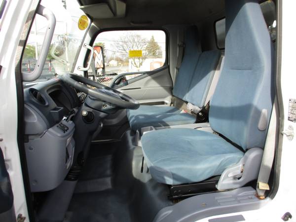 2014 Mitsubishi Fuso FE 16 FOOT FLAT BED, RACK BODY for sale in South Amboy, NY – photo 7
