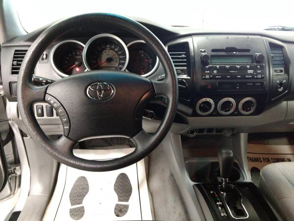 2011 TOYOTA TACOMA V6 4X4 23K MILES, 1 OWNER CLEAN - SEE PICS for sale in GLADSTONE, WI – photo 11
