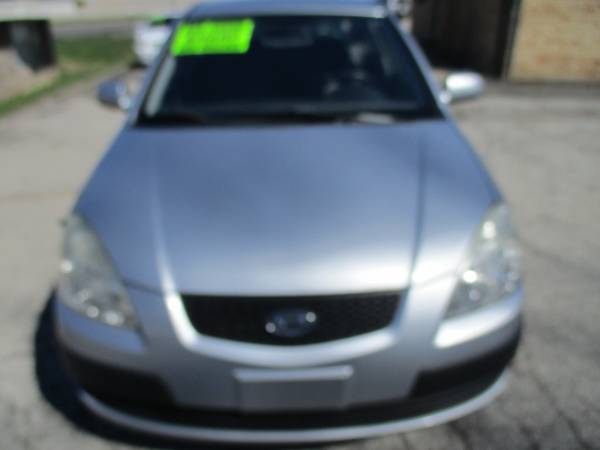 2009 Kia Rio - - by dealer - vehicle automotive sale for sale in Saint Joseph, MO – photo 4