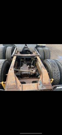 For Sale 1999 Mack CH600 / 3 Axles / Heavy Duty Truck for sale in Zion, IL – photo 8