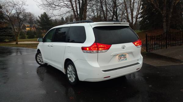 Toyota Sienna XLE AWD - cars & trucks - by owner - vehicle... for sale in Saint Paul, MN – photo 3