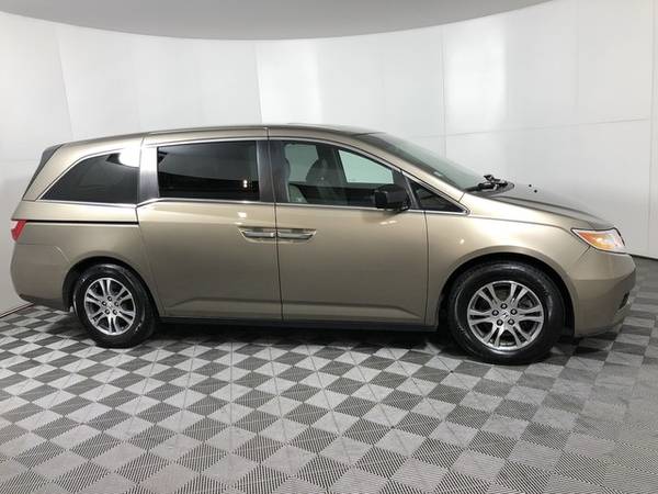 2012 Honda Odyssey Mocha Metallic ON SPECIAL - Great deal! for sale in Peabody, MA – photo 9
