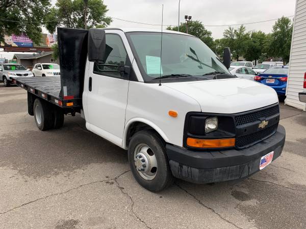 ★★★ 2009 Chevrolet G3500 Flatbed with Dump ★★★ - cars & trucks - by... for sale in Grand Forks, ND – photo 4
