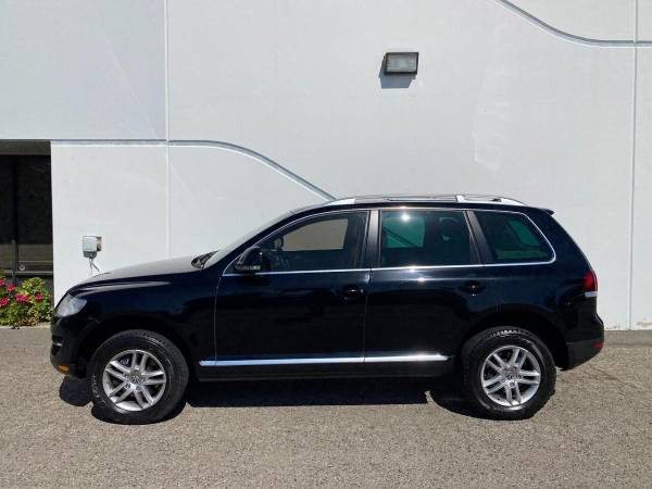 2010 Volkswagen Touareg VR6 FSI AWD 4dr SUV - - by for sale in Santa Ana, CA – photo 5