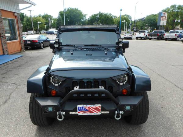 ★★★ 2007 Jeep Wrangler Unlimited 4x4 / Nice Customized Jeep! ★★★ -... for sale in Grand Forks, MN – photo 4