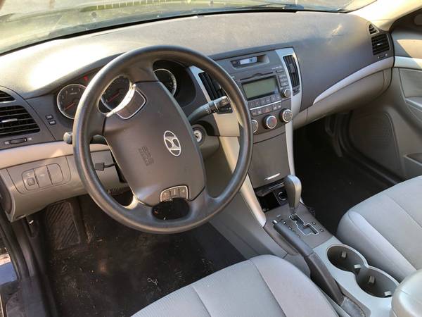 2009 Hyundai Sonata for sale in Naperville, IL – photo 3