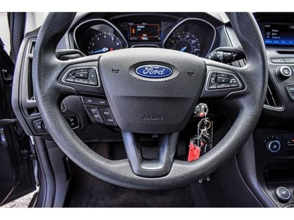 2017 Ford Focus SE hatchback Gray for sale in El Paso, TX – photo 17