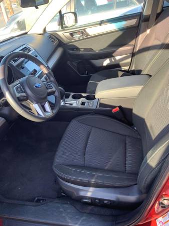 2017 Subaru Outback Premium AWD 30,540 miles www.smithburgs.com -... for sale in Fairfield, IA – photo 4