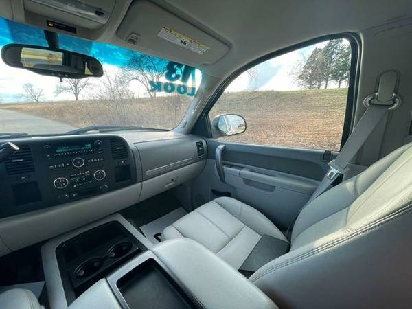 2013 GMC Sierra 1500 Crew Cab - Financing Available! - cars & trucks... for sale in Junction City, NE – photo 15