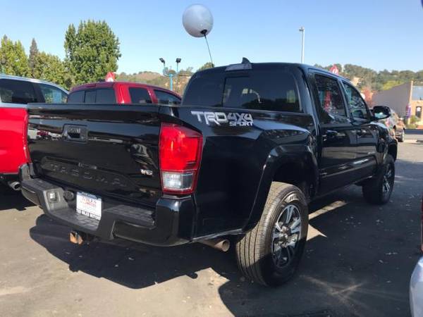 2017 Toyota Tacoma TRD Sport Double Cab 5 Bed V6 4x4 AT (Natl) -... for sale in Atascadero, CA – photo 6