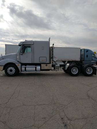 freightliner columbia - cars & trucks - by owner - vehicle... for sale in Rockford, IL