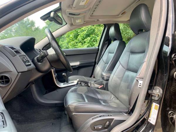 2007 Volvo S40 Fully Loaded sunroof leather 145k clean - cars &... for sale in Akron, OH – photo 6