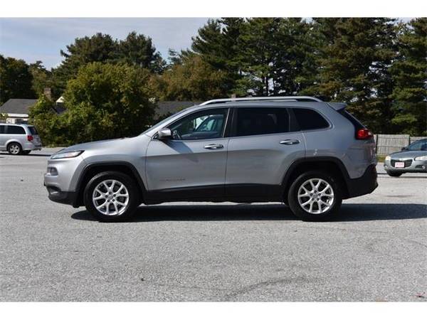 2015 Jeep Cherokee Latitude 4x4 4dr SUV - SUV - cars & trucks - by... for sale in Fair Haven, NY – photo 3