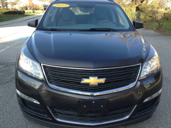 CHEV 2017 TRAVERSE LOW MILES - cars & trucks - by dealer - vehicle... for sale in Clinton, District Of Columbia – photo 6