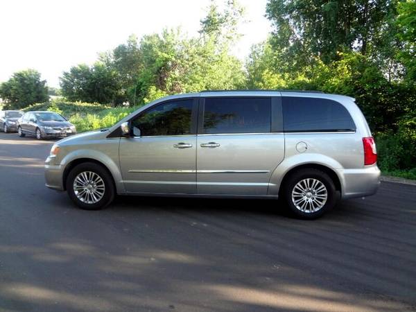 2013 Chrysler Town & Country Touring-L - cars & trucks - by dealer -... for sale in Shakopee, MN – photo 6