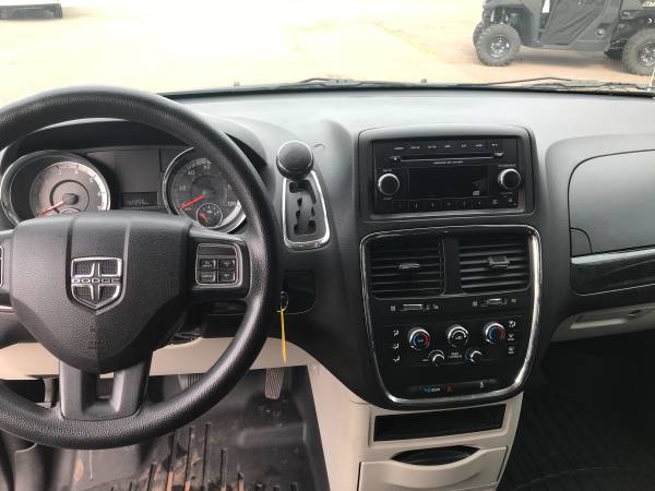 2013 Dodge Grand Caravan SE - V6 - Rear Heat and AC - CLEAN!! - cars... for sale in Ironwood, WI – photo 9