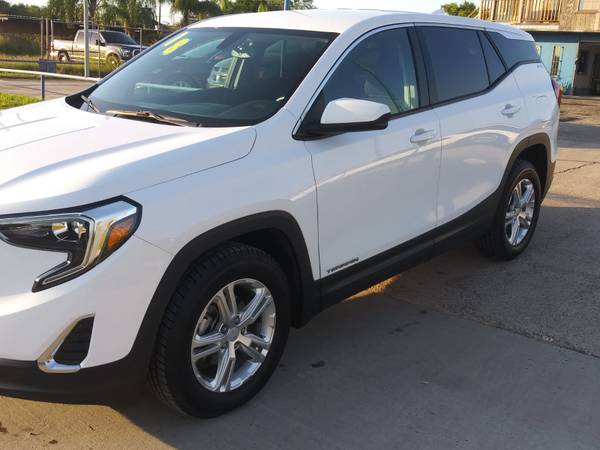 2018 GMC TERRAIN SUPER CLEAN - cars & trucks - by owner - vehicle... for sale in McAllen, TX – photo 3