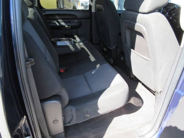 2010 GMC SIERRA 2500HD SLT DIESEL 4X4 CREW CAB HAY BED - cars & for sale in Amarillo, TX – photo 11