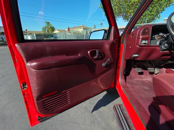 1995 Chevy Silverado Xcab k2500 4x4 350-V8/5 speed 80k - MINT for sale in Garden Grove, CA – photo 5