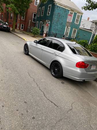 Bmw 335xi 6spd - cars & trucks - by owner - vehicle automotive sale for sale in Malden, MA – photo 2