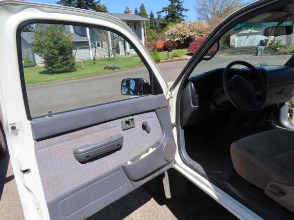 1996 Toy Tacoma 4X4 for sale in Albany, OR – photo 14