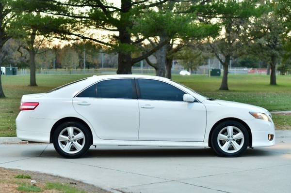 2011 Toyota Camry SE 4dr Sedan 6A 117,328 Miles - cars & trucks - by... for sale in Omaha, NE – photo 8