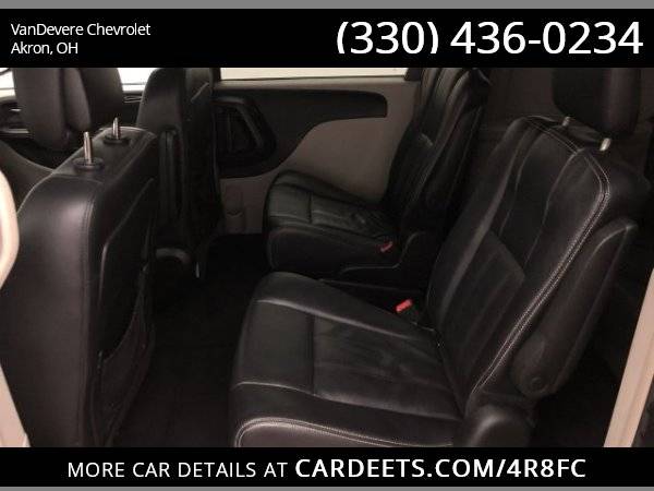 2014 Chrysler Town & Country Touring, Billet Silver Metallic Clearcoat for sale in Akron, OH – photo 10